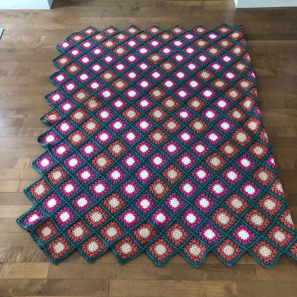 Anerican Vintage Handmade Crochet squares blanket cottage core size 114"x60" - Picture 4 of 12